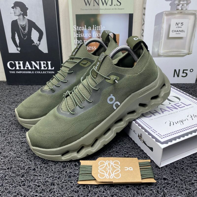 ON CLOUDTILT X LOEWE