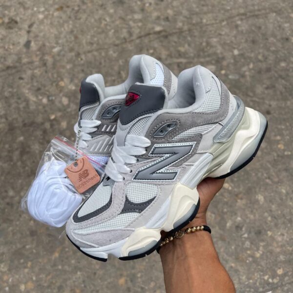 New Balance 9060 Gris
